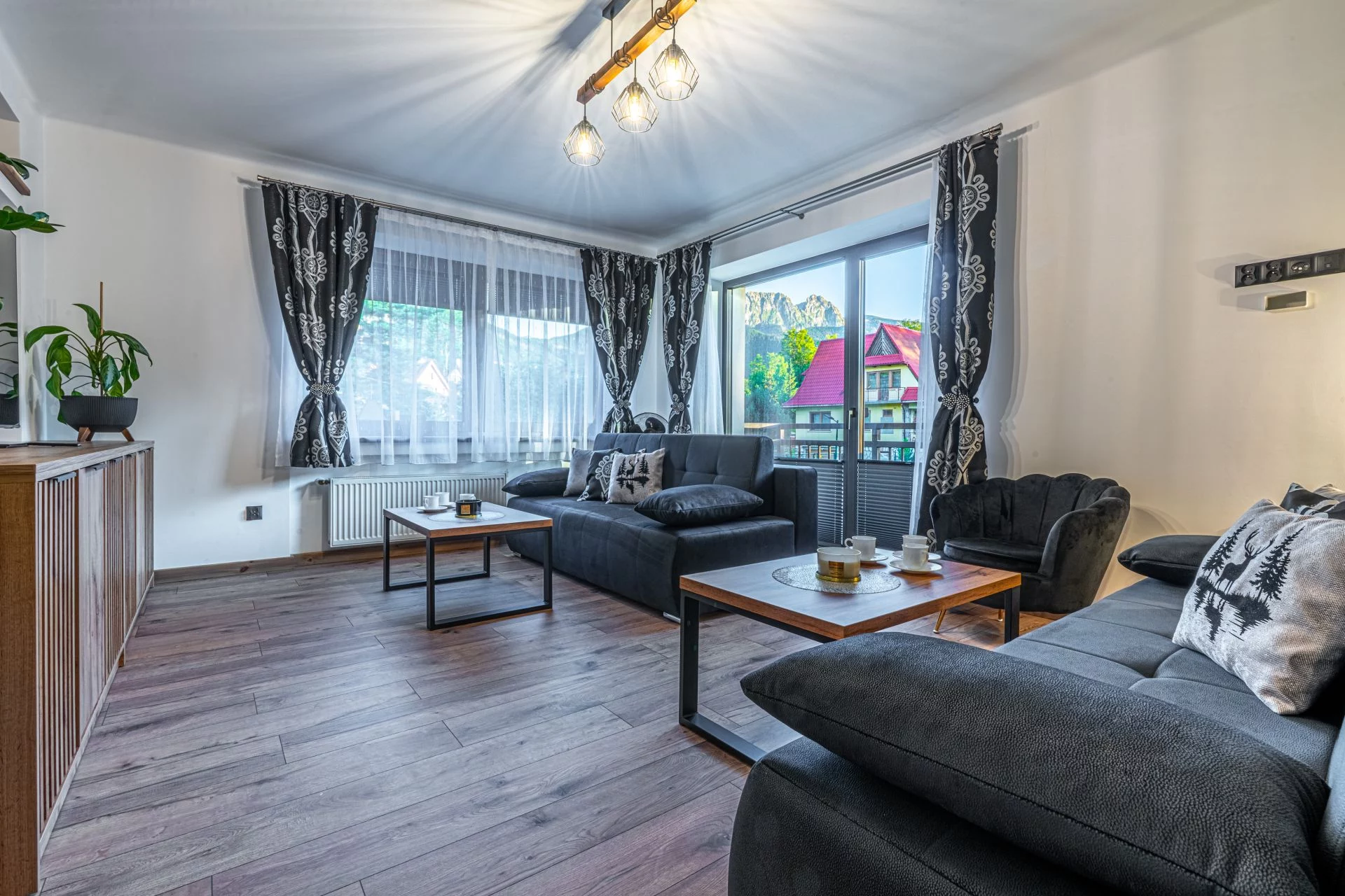 Apartament SEVEN nr1 z widokiem na Giewont & Sauna, Jacuzzi, Basen