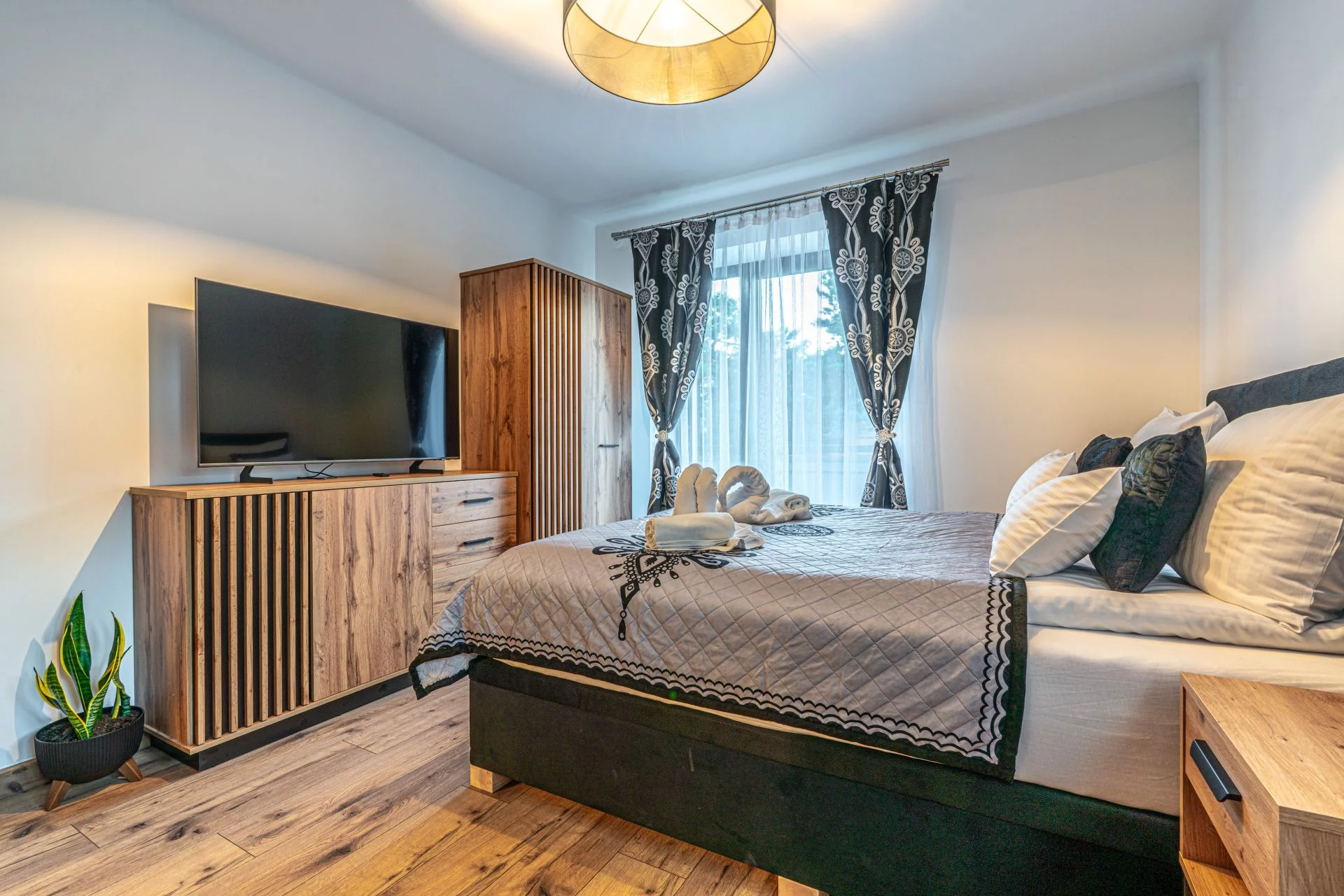 Apartament SEVEN nr1 z widokiem na Giewont & Sauna, Jacuzzi, Basen