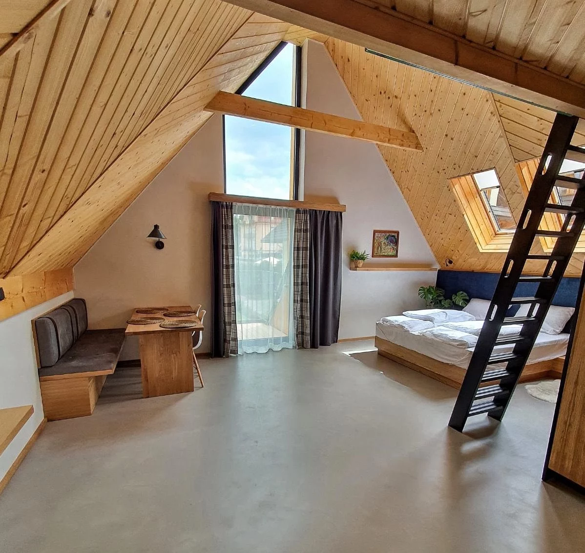 1 - Apartament 4 osobowy typu studio z antresolą