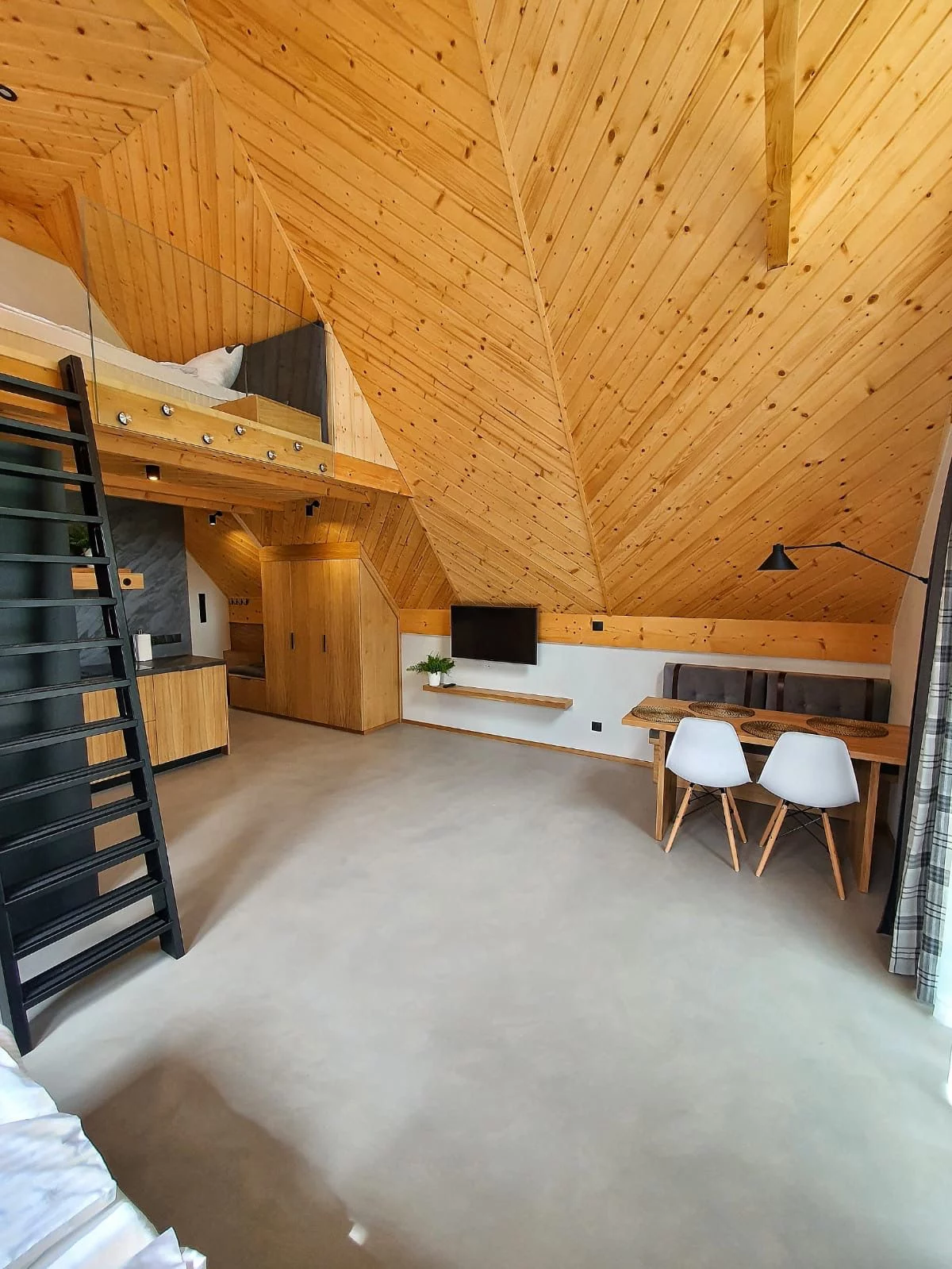 1 - Apartament 4 osobowy typu studio z antresolą
